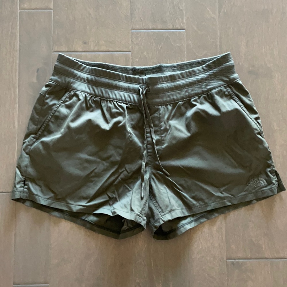Women’s Northface Shorts